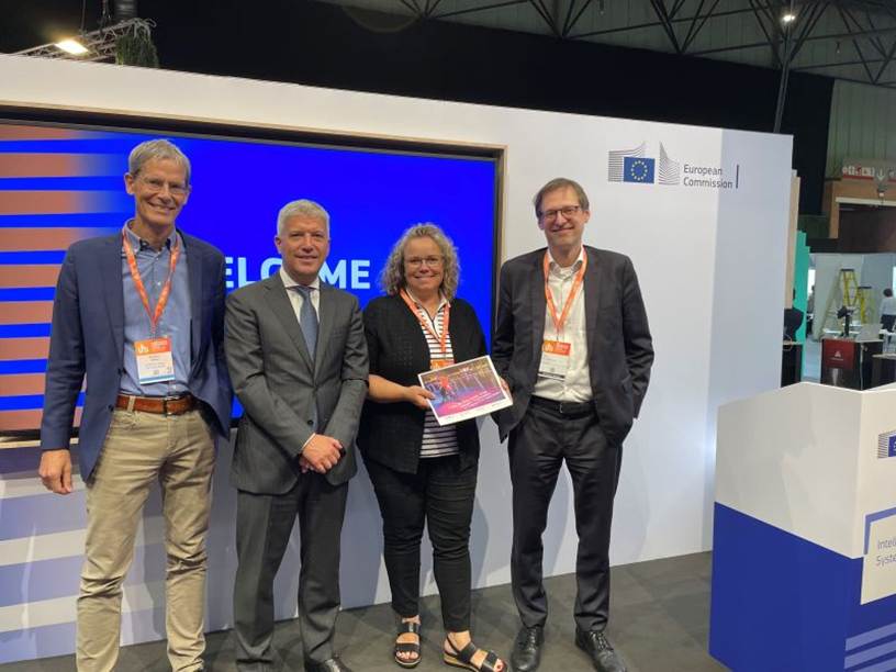 No alternative text description for this image