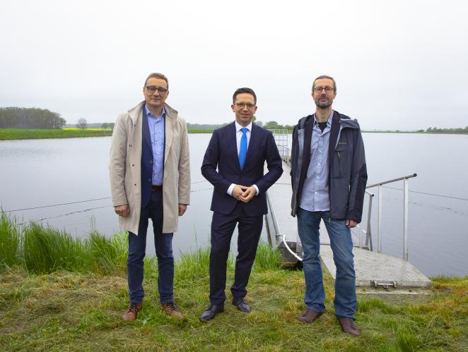 Left to right:Jörg Martens, Lower Saxony's Minister of Science and Culture, Falko Mohrs and Mike Müller-Petke