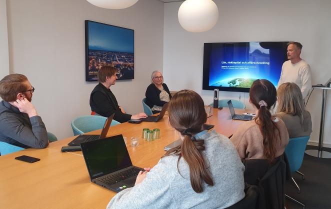 Projektgruppsmöte hos Almi.JPG