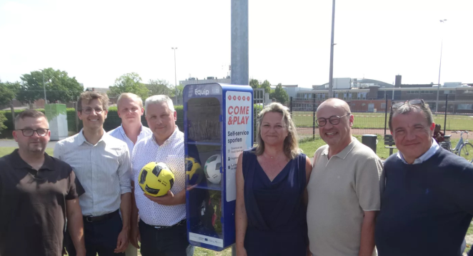 Group photo of Sint Niklaas team