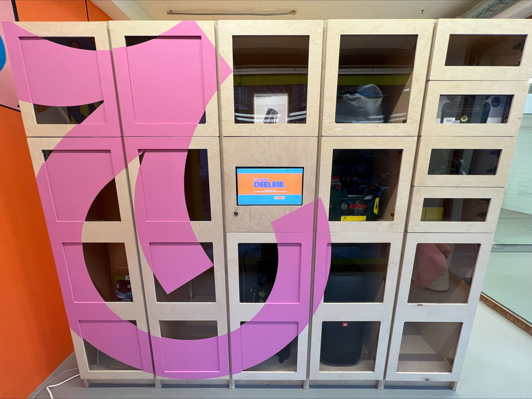 Photo of Kringwinkel sharing station