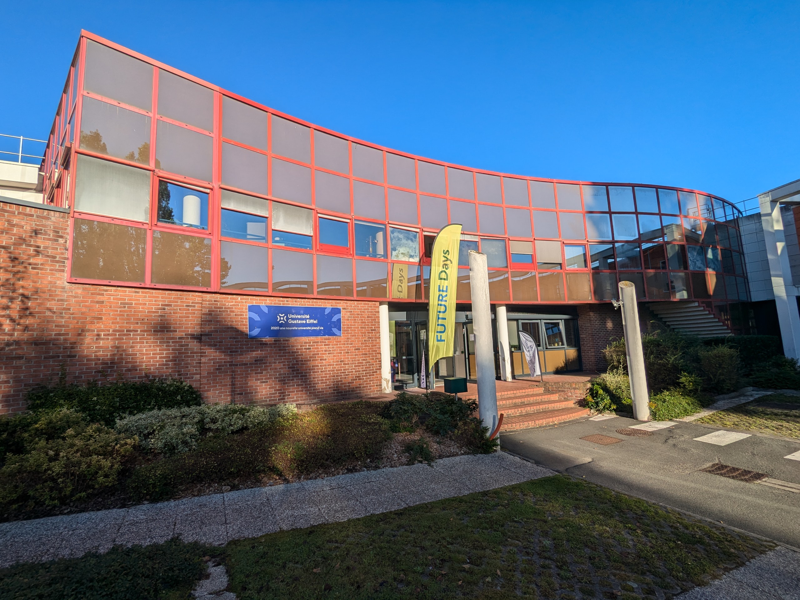 Entrance of the Université Gustave Eiffel