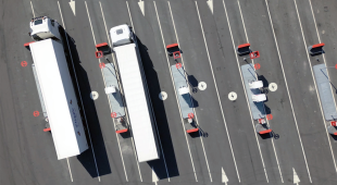 A truck charging stop seen from above. Photo: Lindholmen Science Park.