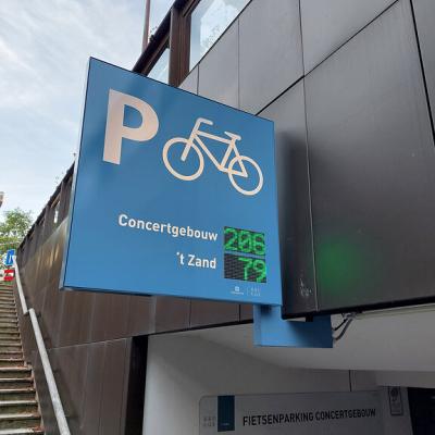 Bike parking in Brugge © Koen Vansteenland